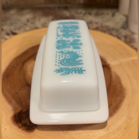Pyrex Butter Dish - Picture 4 of 7